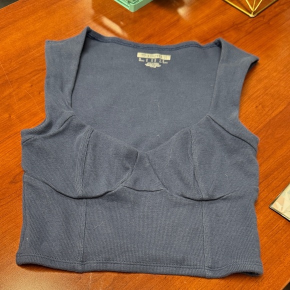 Forever 21 top xs // 082830 - Picture 1 of 2